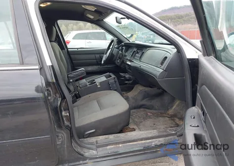 2008 Ford Crown Victoria Police/Police Interceptor z USA, uszkodzony, nr VIN 2FAFP71V78X150117